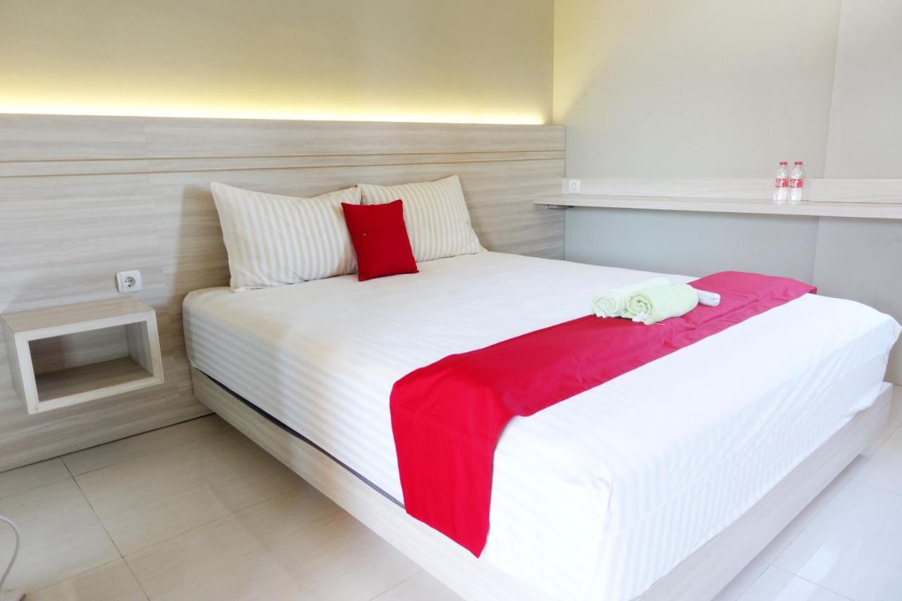 Kelir Residence Semarang Exterior photo