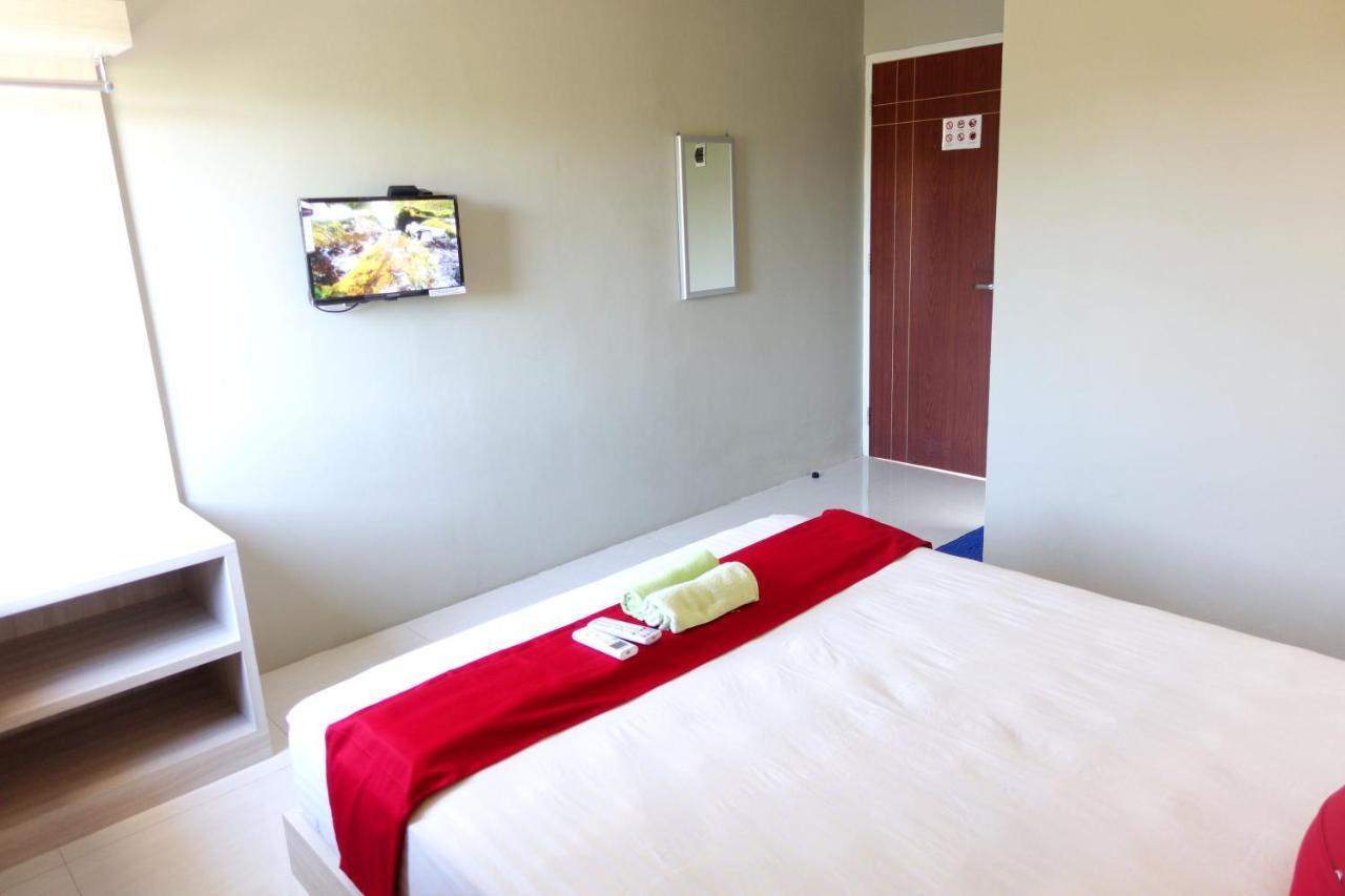 Kelir Residence Semarang Exterior photo